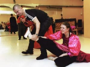 Arne Fagerholt, tidligere leder av Happy Feet sammen med nåværende leder Rikke Finckenhagen Sandli.