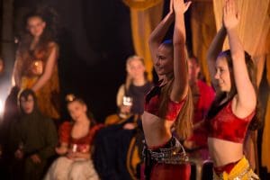 Johanne og Johanne danser magedans- Froskeprinsen 2018